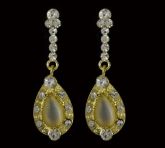 Brinco Dourado Delicate com Strass